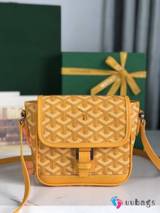 Uubags | Goyard Grand Bleu Bag In Yellow 16x14x6cm - 1