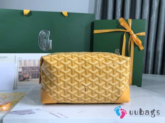 Uubags | Goyard Bowling 25 toiletry bag in yellow 13x12x24cm - 1