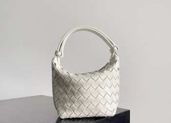 Uubags | Bottega Veneta Mini Wallace Bag In White 17x13.5x5cm