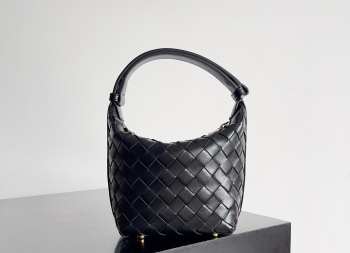 Uubags | Bottega Veneta Mini Wallace Bag In Black 17x13.5x5cm