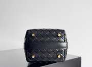 Uubags | Bottega Veneta Mini Wallace Bag In Black 17x13.5x5cm - 3