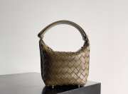 Uubags | Bottega Veneta Mini Wallace Bag In Kaki 17x13.5x5cm - 1