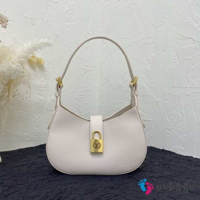 Uubags | Louis Vuitton M24611 Low Key Shoulder Bag In White 26x18x7cm - 1