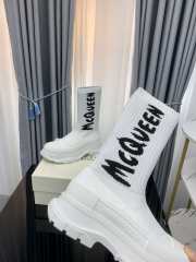 Uubags | Alexander McQueen Graffiti Logo Treadslick Socks Boots In White - 4