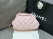 Uubags | Chanel Clutch Lambskin & Gold Plated Metal light pink 16x24x8cm - 1