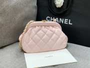 Uubags | Chanel Clutch Lambskin & Gold Plated Metal light pink 16x24x8cm - 2