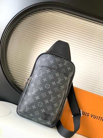 Uubags | Louis Vuitton M46327 Avenue NM Black Crossbody Bag 20x31x7cm