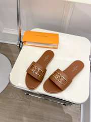 Uubags | Louis Vuitton 1A64ZB Lock It Flat Mule In Cognac Brown - 4