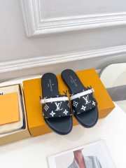 Uubags | Louis Vuitton Neo Revival Flat Mule In Black/White - 1