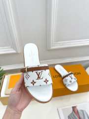 Uubags | Louis Vuitton Neo Revival Flat Mule In White - 4