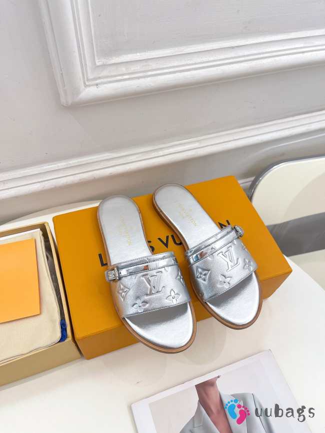 Uubags | Louis Vuitton Neo Revival Flat Mule In Silver - 1