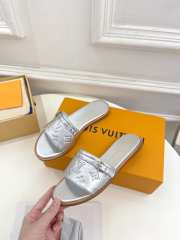 Uubags | Louis Vuitton Neo Revival Flat Mule In Silver - 2