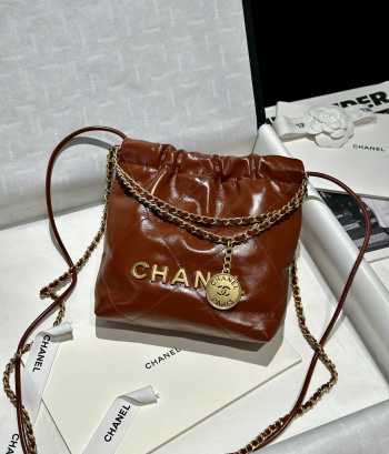 Uubags | Chanel Small Bag 22 Shiny Calfskin & Gold Metal Brown 19x20x6cm