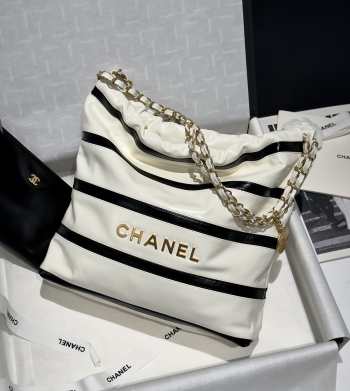 Uubags | Chanel 22 Mini Bag Shiny Calfskin & Gold Metallic In White and black 20x19x6cm