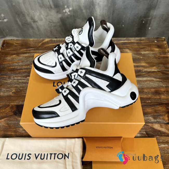 Uubags | Louis Vuitton 1A43L1 Archlight Sneaker In Black - 1