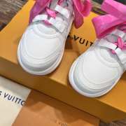 Uubags | Louis Vuitton 1A43L1 Archlight Sneaker In Pink/White - 3