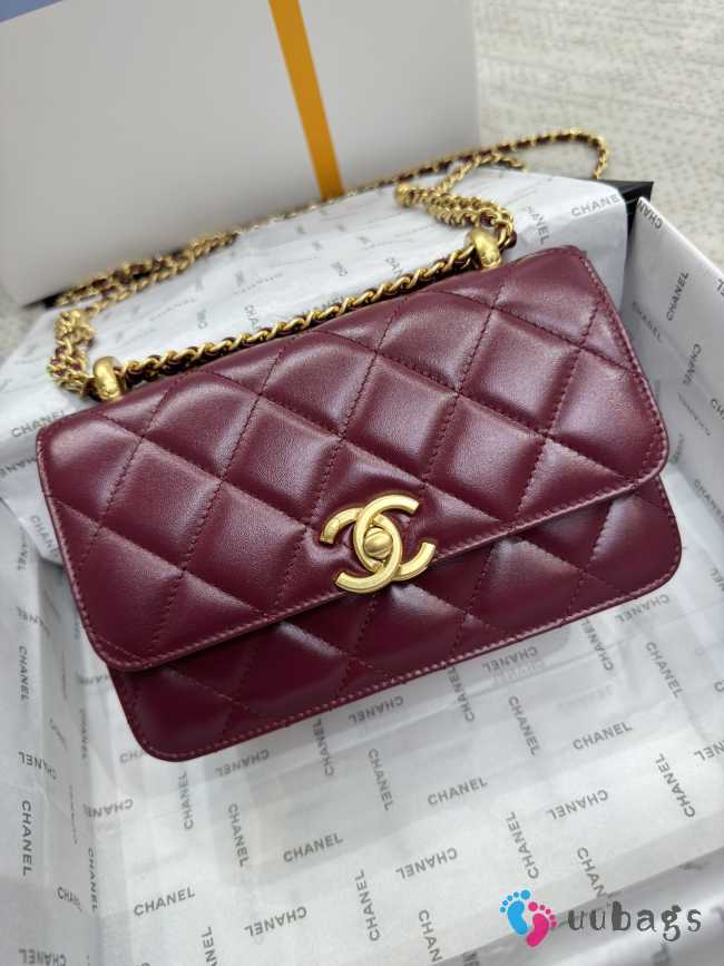 Uubags | Chanel Mini Flap Bag Calfskin & Gold-Tone Metal Burgundy 12x19x8cm - 1