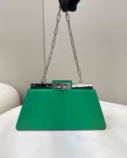 Uubags | Fendi Green Leather Peekaboo Cut Bag 33.5x12x18.5cm - 1