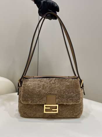 Uubags | Fendi Baguette Multi Sheep Skin Bag in Beige 27x20x10cm