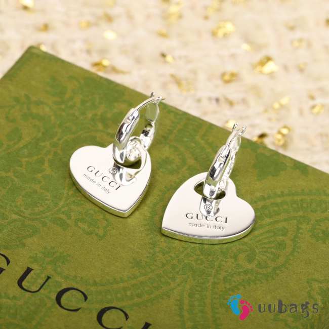 Uubags | Gucci Trademark hoop earrings with cut-out heart pendants 925 sterling silver - 1