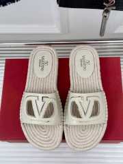 Uubags | Valentino VLogo cut-out slipper in white - 1