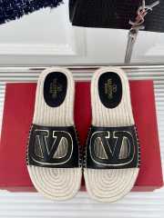 Uubags | Valentino VLogo cut-out slipper in black - 1