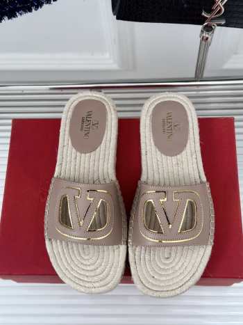 Uubags | Valentino VLogo cut-out slipper in rose cannelle 