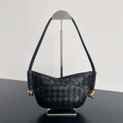 Uubags | Bottege Veneta mini Solstice black bag in intrecciato leather with signature knot 18x28x5cm - 1