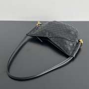 Uubags | Bottege Veneta mini Solstice black bag in intrecciato leather with signature knot 18x28x5cm - 4