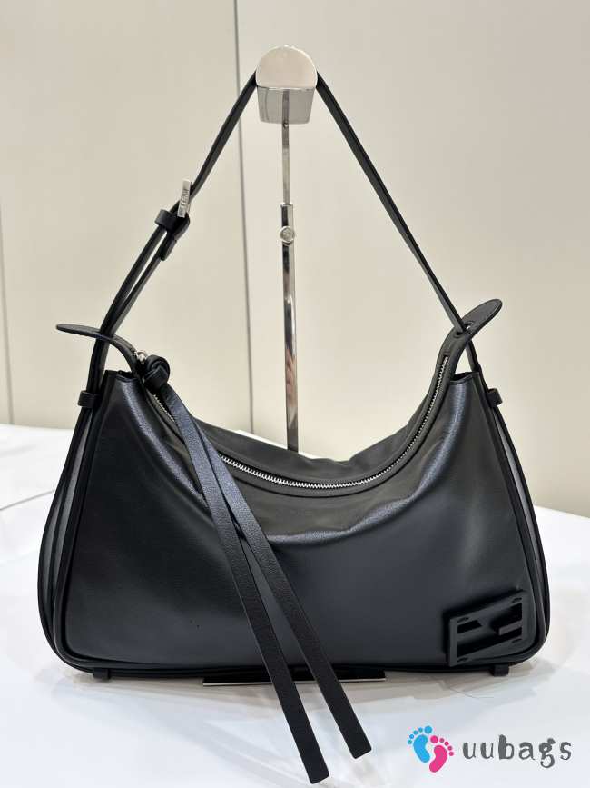 Uubags | Fendi Simply black leather bag 33x5x20cm - 1