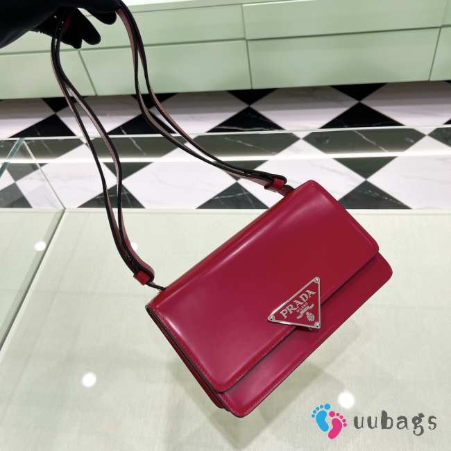 Uubags | Prada Triangle logo shoulder bag in pink 24x15x6cm - 1