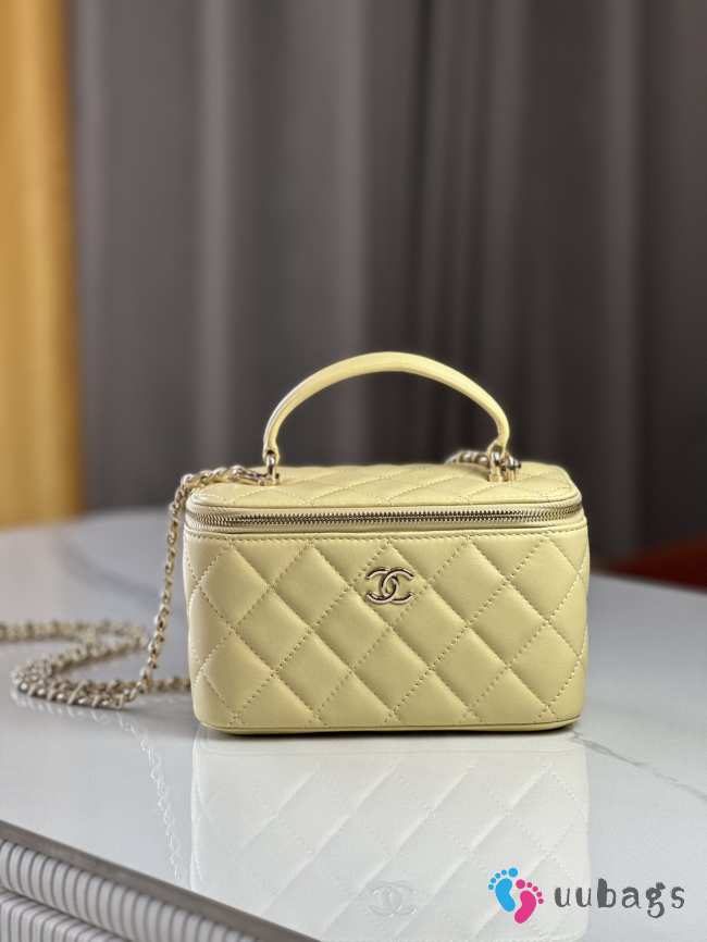 Uubags | Chanel Vanity Top Handle Rectangular Lambskin Yellow Champage Hardware 17cm - 1