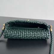 Uubags | Bottega Veneta Swing Top handle bag In Green 25x19x6cm - 3