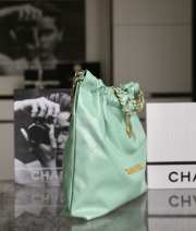 Uubags | Chanel Bag 22 Shiny Calfskin & Gold Metal Mint Green 39x42x8cm - 6