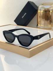 Uubags | Prada PR A02SF sunglasses - 6