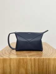 Uubags | Loewe Puzzle Fold wash bag in abyss blue shiny calfskin 22.7x12x15.5cm - 1