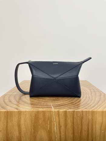 Uubags | Loewe Puzzle Fold wash bag in abyss blue shiny calfskin 22.7x12x15.5cm