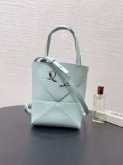 Uubags | Loewe Puzzle Fold Suna Fujita mini tote bag in ligt blue shiny calfskin 20x16.5x9.5cm - 6