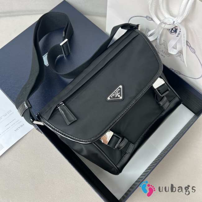 Uubags | Prada 2VD066 Re-Nylon and leather shoulder bag in black 25x18x10.5cm - 1