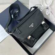 Uubags | Prada 2VD066 Re-Nylon and leather shoulder bag in black 25x18x10.5cm - 1