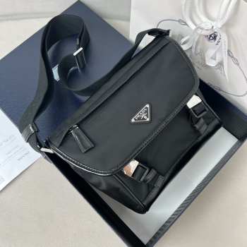 Uubags | Prada 2VD066 Re-Nylon and leather shoulder bag in black 25x18x10.5cm