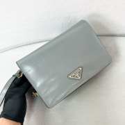 Uubags | Prada 1BD082 glossy leather shoulkder bag in gray 22x13x8cm - 3