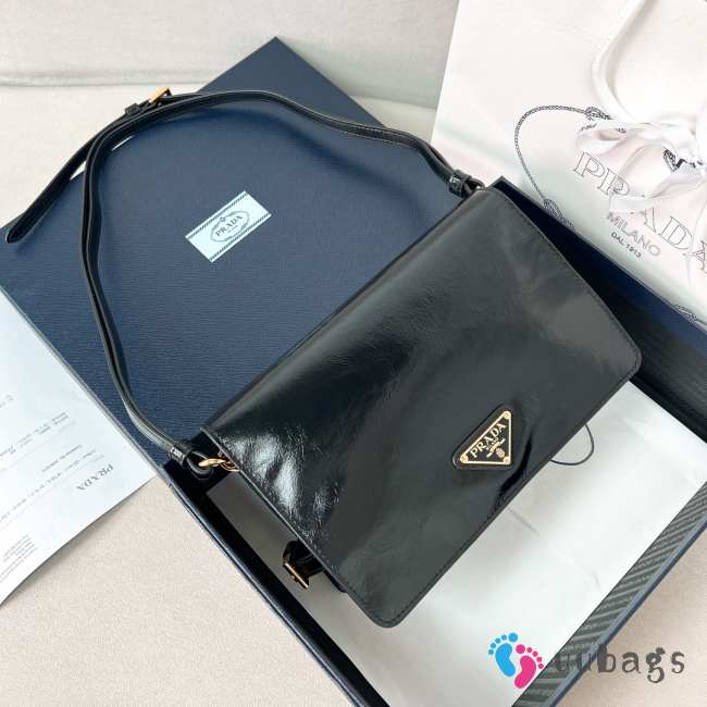 Uubags | Prada 1BD082 glossy leather shoulkder bag in black 22x13x8cm - 1