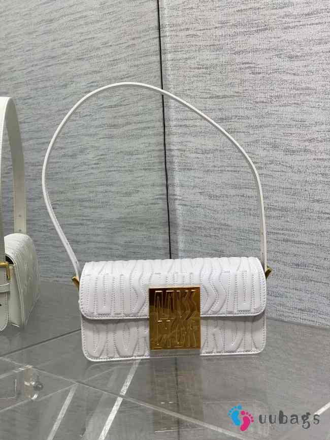 Uubags | Miss Dior Flap Bag White Quilted Allover Calfskin 22x11x6cm - 1