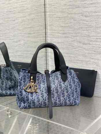 Uubags | Medium Dior Toujours Bag Blue Denim Oblique Jacquard 23x15x15cm