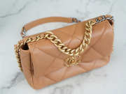 Uubags | Chanel 19 flap bag with gold hardware in brown 26cm - 3