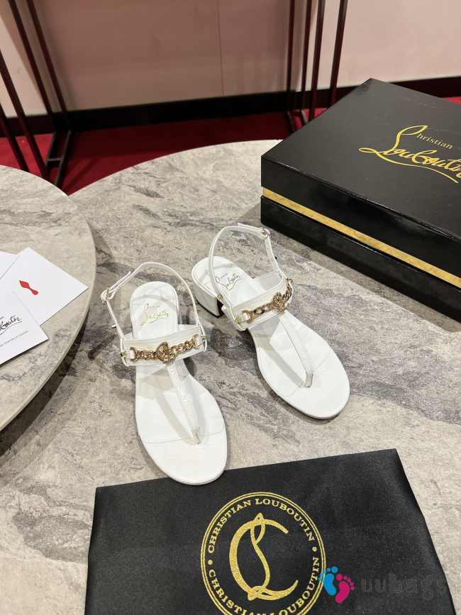 Uubags | Louboutin MJ Thong 4.5cm mules - Alligator embossed calf leather in white - 1