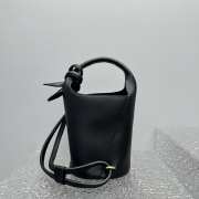 Uubags | Jacquemus Mini Knotted Bucket Bag In Black 19x24.5x38cm - 6