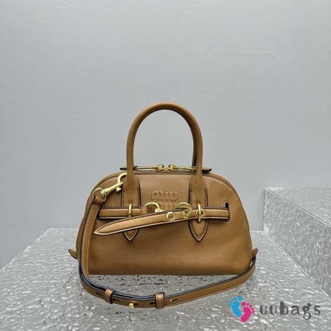 Uubags | Miu Miu Aventure nappa leather top-handle bag in caramel 28x21x17cm - 1