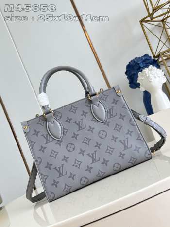 Uubags | Louis Vuitton M12465 OnTheGo PM Bag In Trianon Gray 25x19x11.5cm